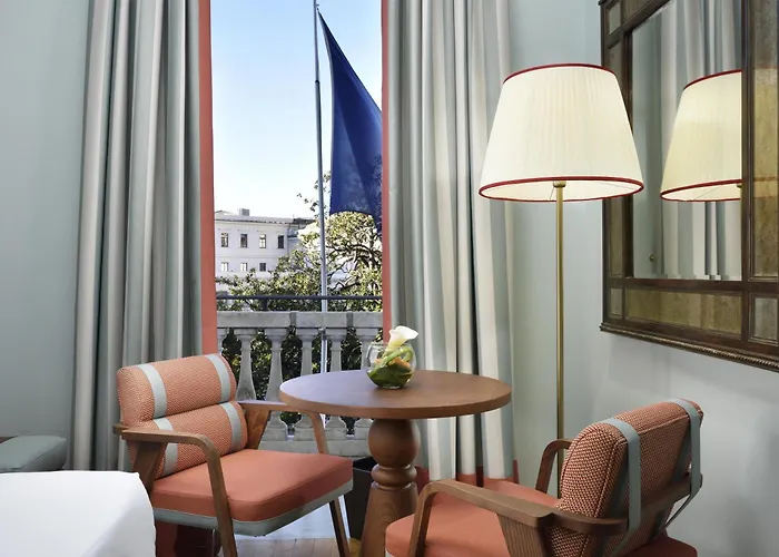 Grand Hotel Savoia Genova, Curio Collection By Hilton